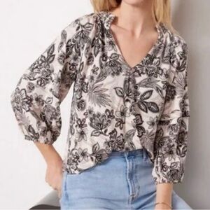 Evereve Black and Cream Floral Blouse